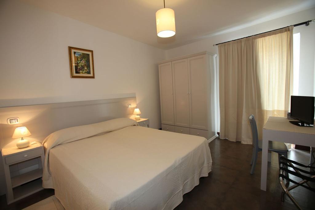 Tortolì Albergo Residenziale La Corte חדר תמונה